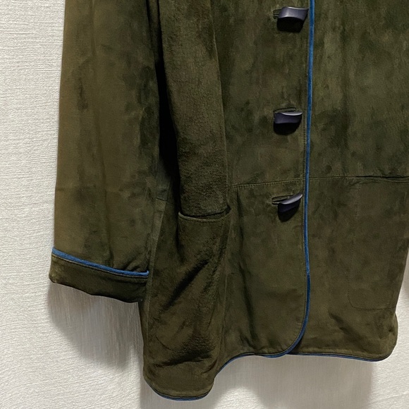 Vintage Danier Green Suede Coat - Picture 4 of 16